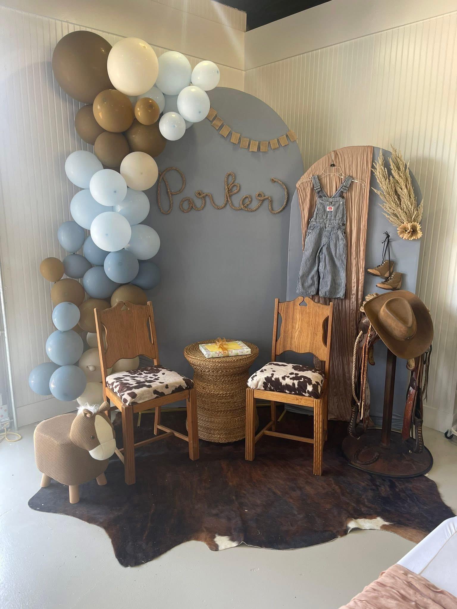 Image of The Twisted Pearl with 'Rent This Space' sign.