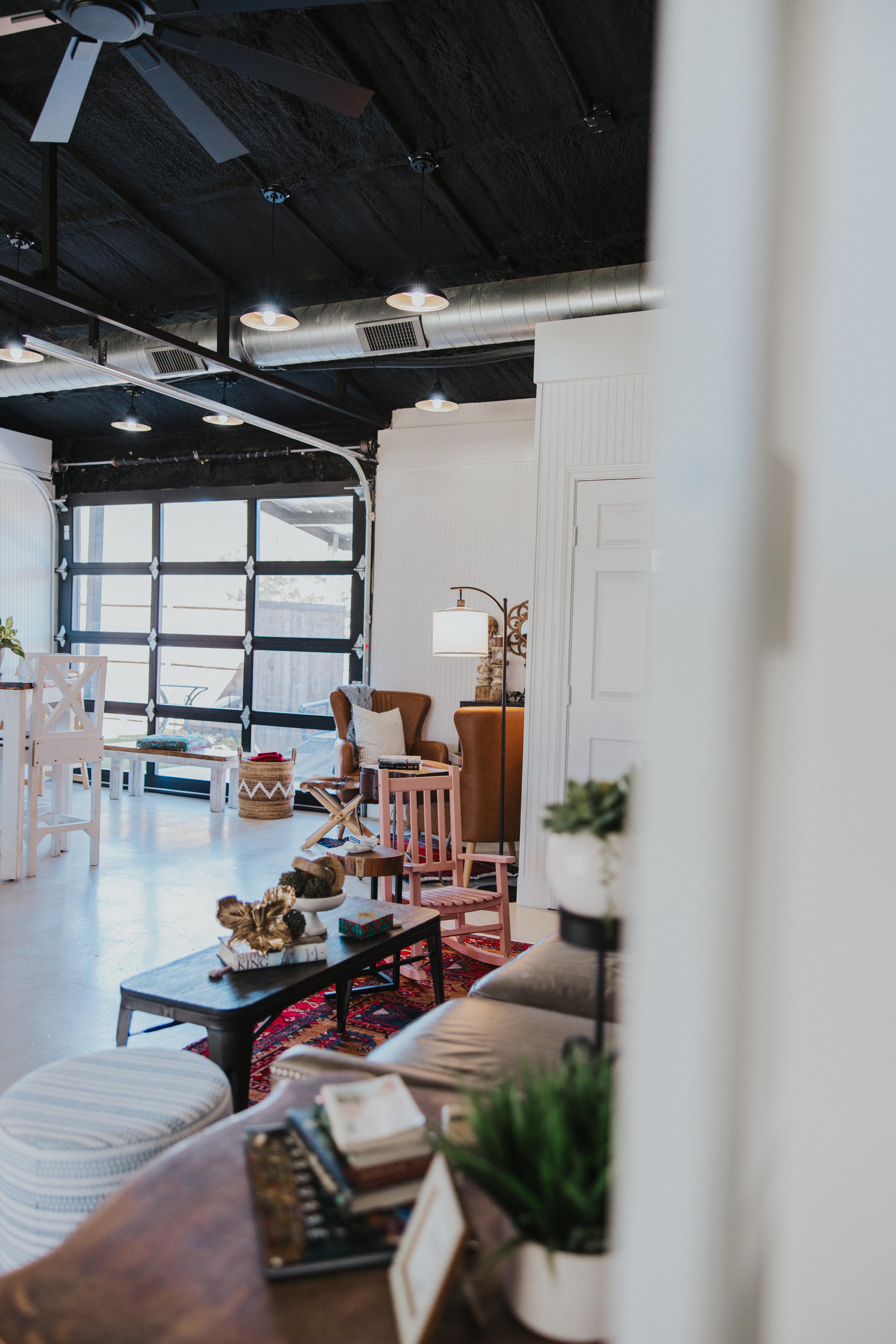 Image of The Twisted Pearl with 'Rent This Space' sign.